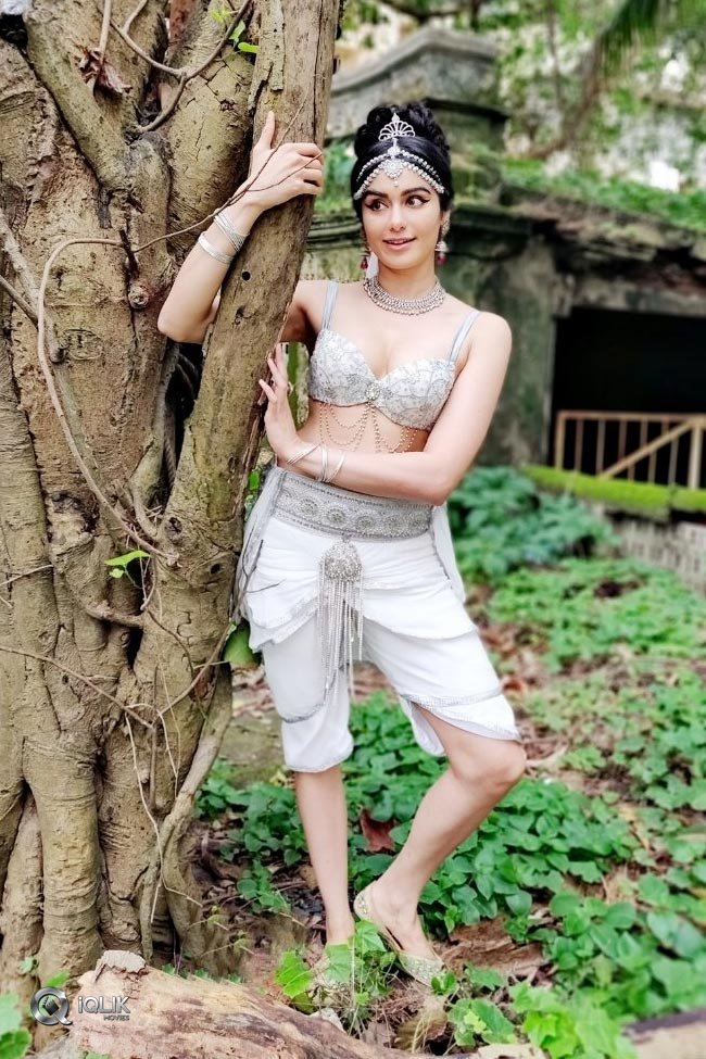 Adah-Sharma